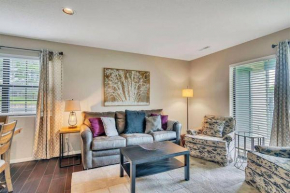 Cozy Condo Centrally Located just off the Strip